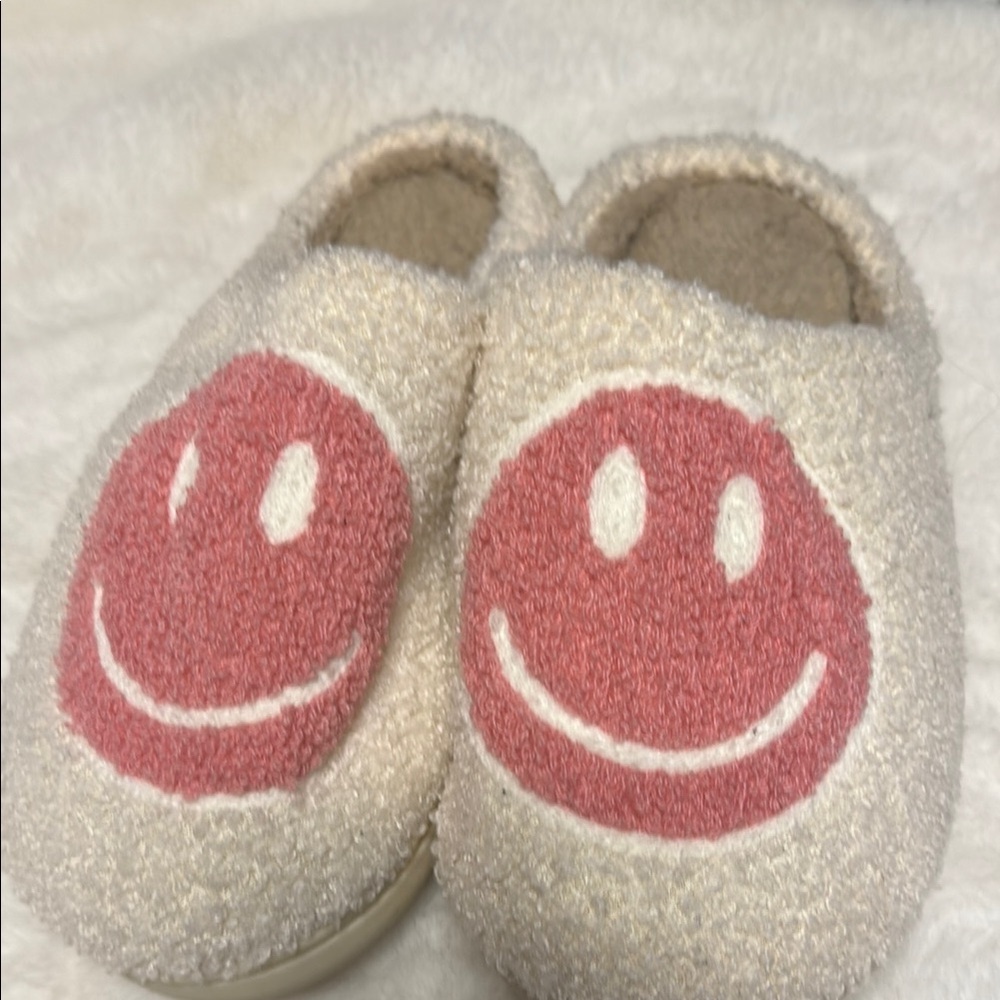 Cream and Pink Smiley Face Slippers
